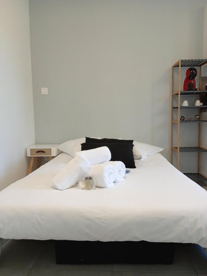 Studio Cosy Avec Garage Prive 勒芒 外观 照片